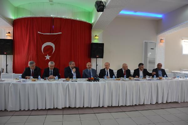Müezzinoğlu: Beyaz et ve yumurtayla ilgili bir risk söz konusu değil