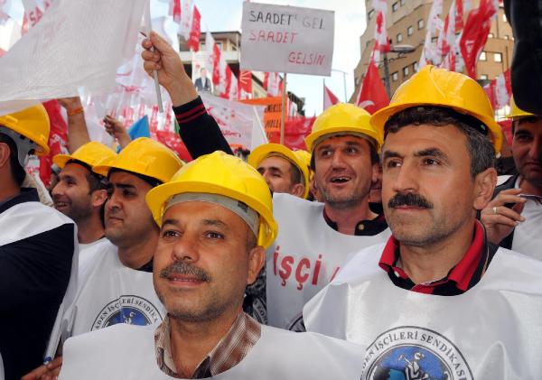Destici'den siyasilere çağrı: Lütfen üslubunuza, sözlerinize dikkat edin