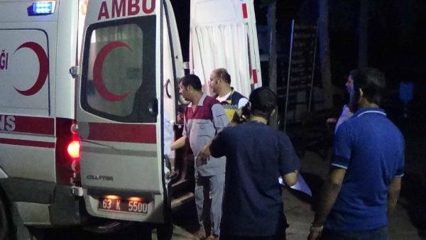 Akçakale'de fırtınada 8 kişi yaralandı