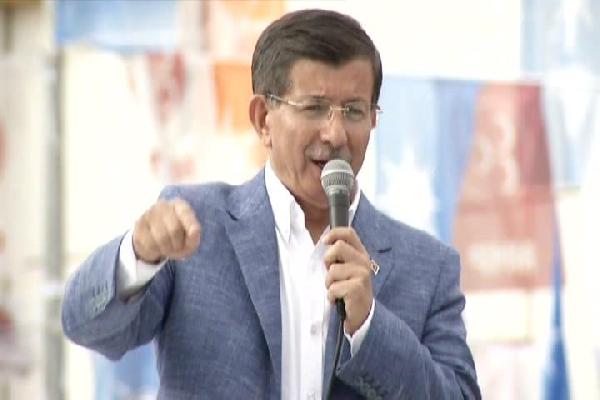 Başbakan Davutoğlu Arnavutköy'de konuştu