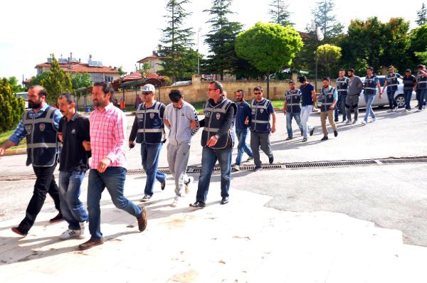 Eve eroin servisi yapan şebeke çökertildi: 7 gözaltı