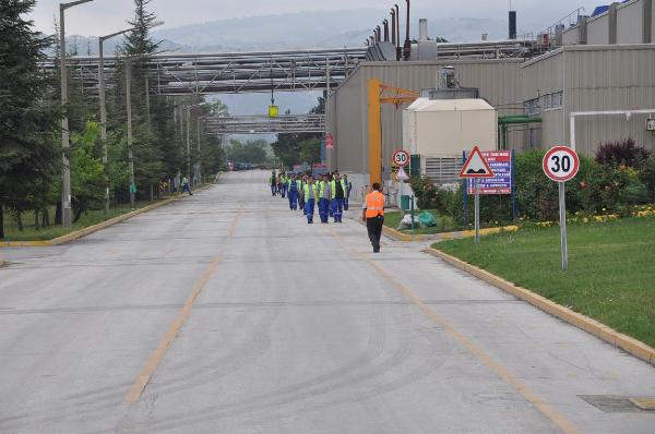 Ford Otosan İnönü Fabrikası'nda üretim başladı,40 işçi eylemi sürdürüyor