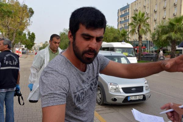 Trafikte yol istediği aracın sürücüsü burnunu kırdı