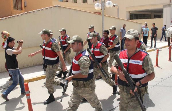 37 suçtan aranan şüpheli yakalandı