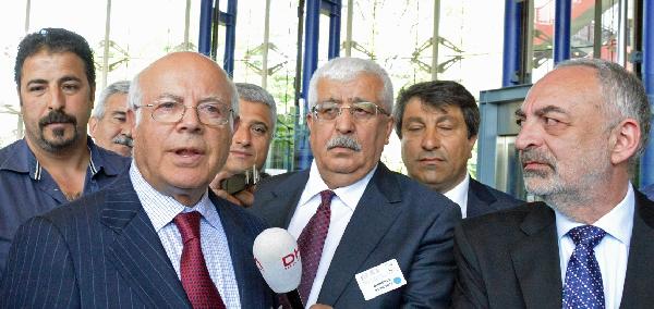 Prof. Doğan: “Anayasa’nın hükümlerini kimsenin taktığı yok”