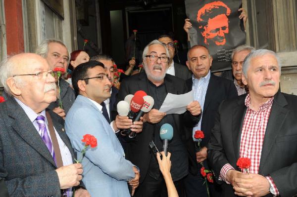 Nazım Hikmet Vakfı'nın tahliye kararı protesto edildi