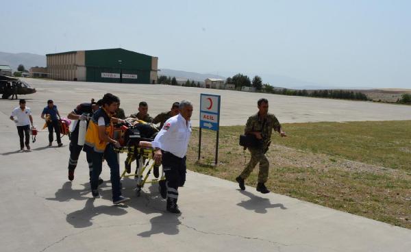 Siirt'te intihara teşebüs eden genç kız helikopter ile hastaneye kaldırıldı