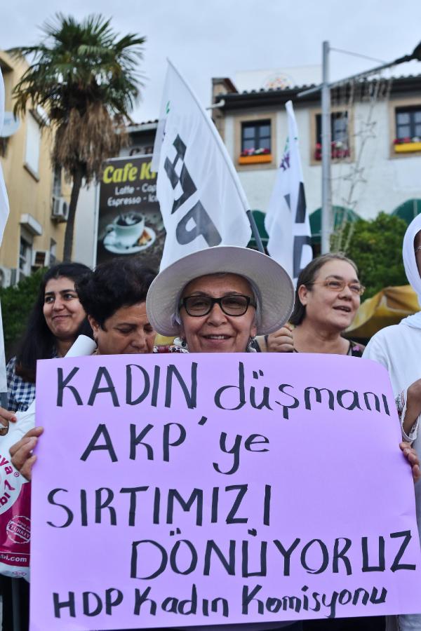 Sebahat Tuncel: 3 çocuk diyen zihniyet tecavüzün de sorumlusudur