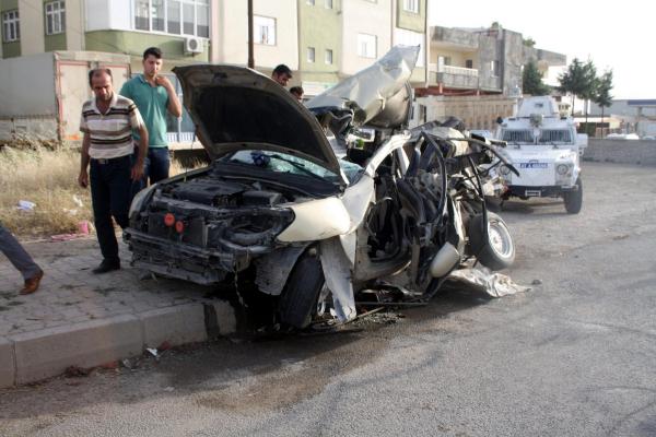 Kamyona çarpıp devrilen otomobilde 1 kişi öldü