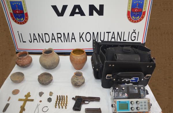 Ağrı'da jandarmadan tarihi eser operasyonu