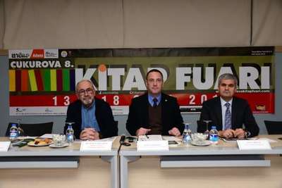 Yazar Kavukçuoğlu: Türkiye'de kişi başına 7.6 kitap düşüyor