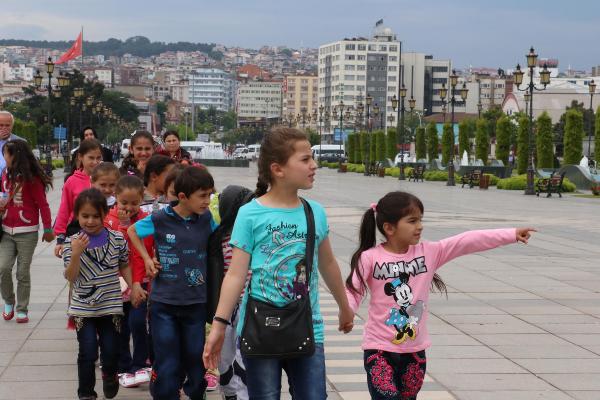 Samsun'da köy çocukları kenti gezdi