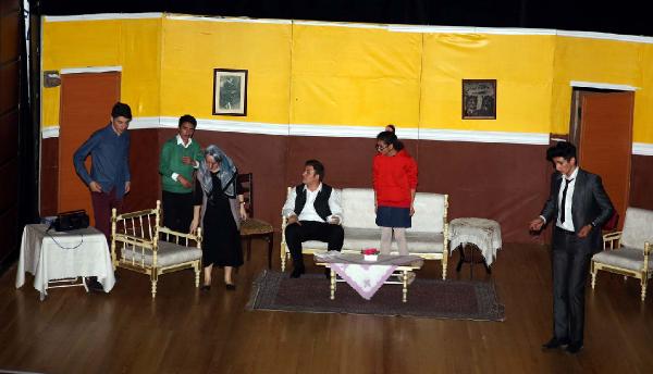 Liselerarası tiyatro festivalinde perde kapandı