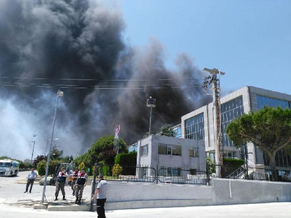 Silivri’de fabrika yangını