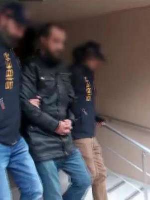 Alışveriş sitesinden sahte kimlik bilgileri ile dolandırıcılığa gözaltı