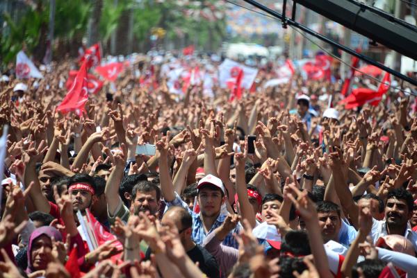 Bahçeli: Türk Milleti ilk kez ezik bir Başbakan gördü