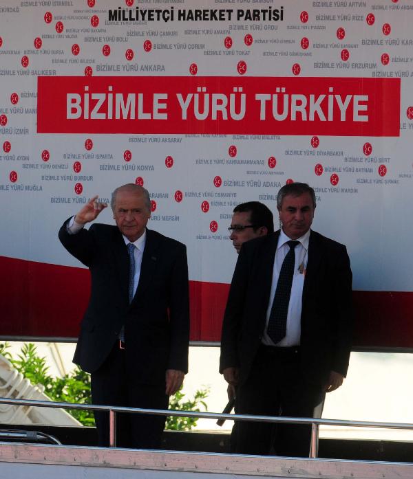 Bahçeli: Türk Milleti ilk kez ezik bir Başbakan gördü  (2)