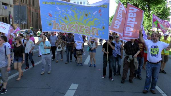 Münih’te binlerce kişi G7 zirvesini protesto etti