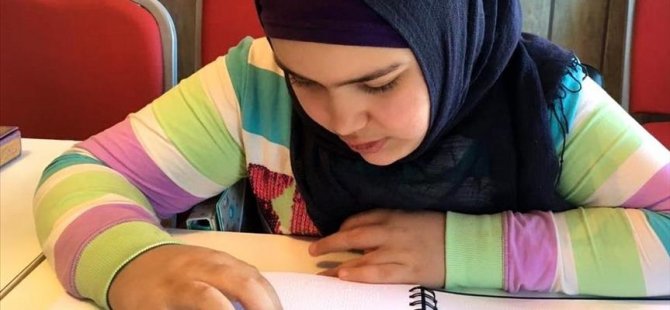 Gurbetçi kız 3 ayda Kur'an öğrendi