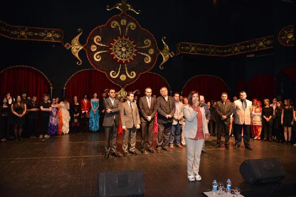 Diyarbakır'daki patlama nedeniyle İstanbul'daki konser iptal edildi