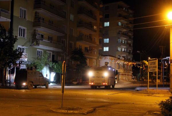 Diyarbakır'da HDP mitinginde patlama: 2 ölü, 90 yaralı (9)