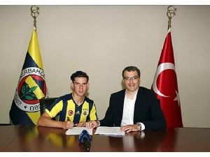 Gurbetçi futbolcu Fenerbahçe'de
