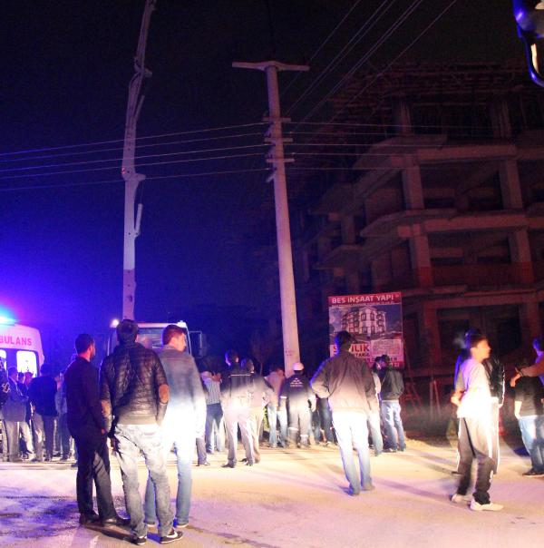 Gece beton dökülürken akıma kapılan işçi yaralandı