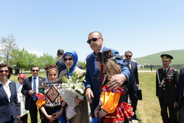 Erdoğan, Ardahan'dan Demirtaş'a seslendi: Telefonuma niye çıkmıyorsun?