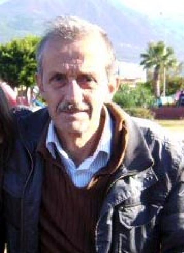 Mimar ilaçla intihar etti