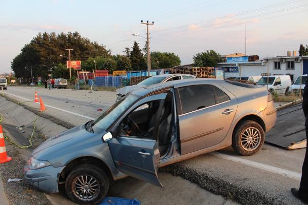 Trafiğe kapalı yolda kaza: 2 ölü, 3 yaralı