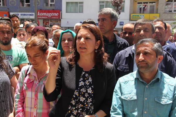 Hakkari'de Diyarbakır'daki saldırı kınandı