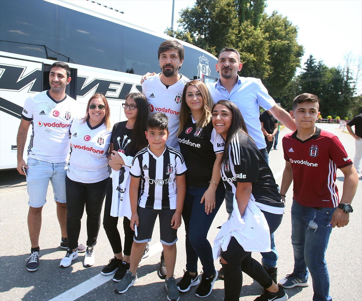 Gurbetçiler Beşiktaş'ı yalnız bırakmadı