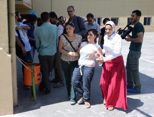 HDP'li Baluken: Miting alanlarına bomba koyanlara sandıkta barış ve demokrasi paketleri ile cevap vereceğiz