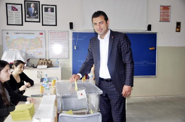 CHP'li İnce, Yalova'da oy kullandı
