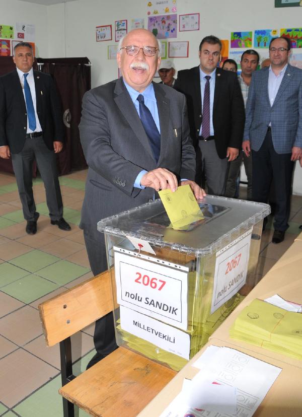 Bakan Avcı, oyunu Eskişehir'de kullandı