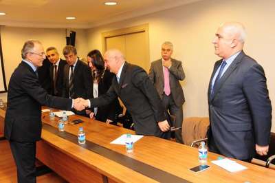 CHP İstanbul İl Yönetim Kurulu, Karayalçın başkanlığında ilk toplantısını yaptı