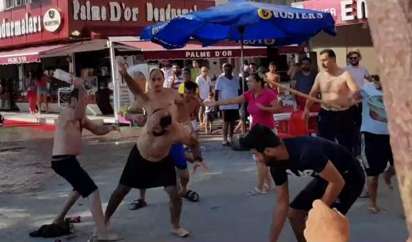 Sahilde yer kavgası: 7 yaralı