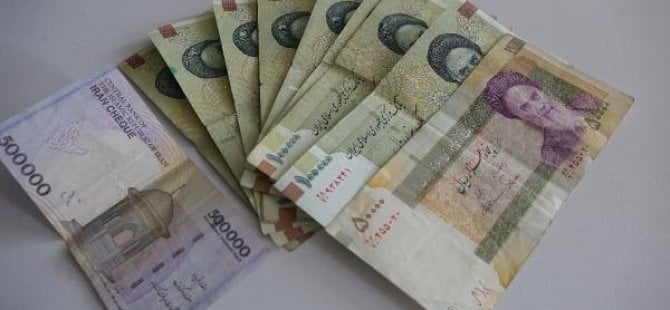 İran, 4 sıfırı atma kararı aldı