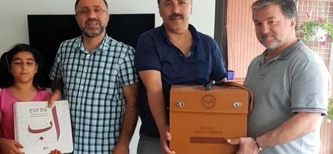 Görme engelli Nisa, Kuran öğrendi