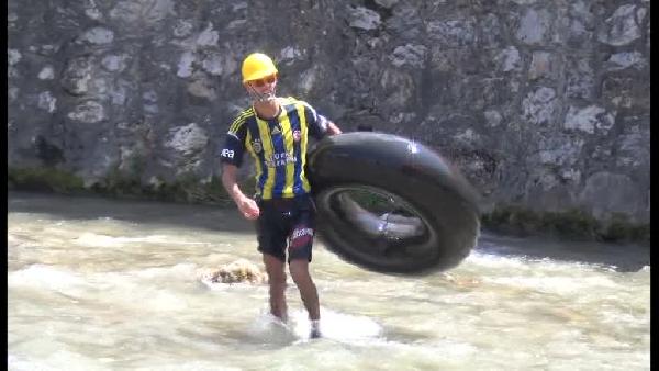 Kosova’da traktör lastikleriyle düzenlenen rafting festivali büyük ilgi gördü