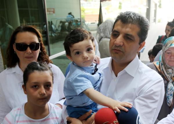 Mersin'de aranan 3 polis teslim oldu