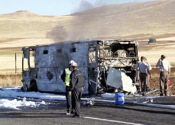 5 Mahkumun yanarak öldüğü davada sanıklar beraat etti