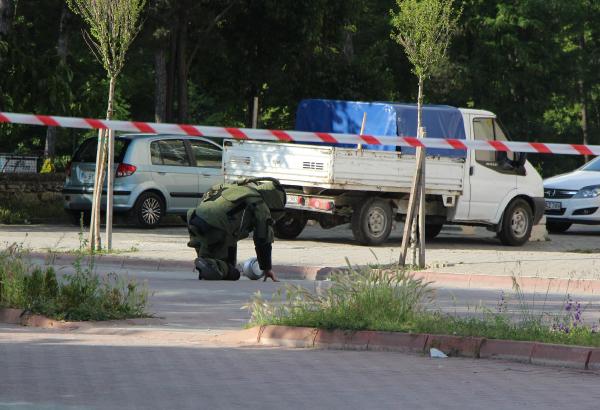Otoparka bırakılan tüp, panik yarattı