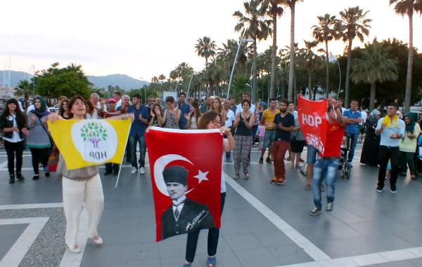 HDP'liler zeybek oynayıp halay çekerek kutlama yaptı