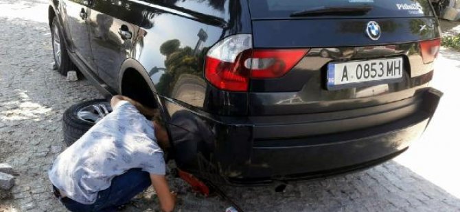 Gurbetçileri dolandıran çift yakalandı