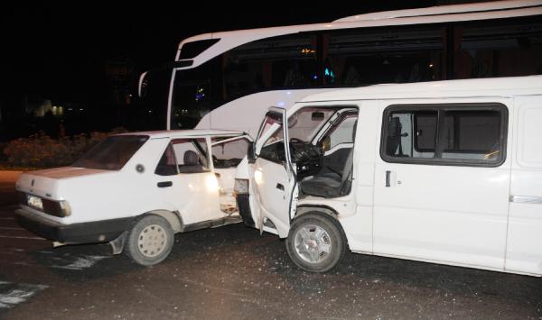 Alkollü emekli polis sürücü kaza yaptı: 1 yaralı