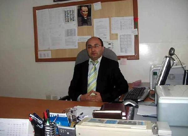 Öğretmen, evinde çıkan yangında öldü