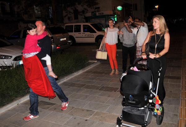 Serdar Ortaç, ailecek Bodrum turunda