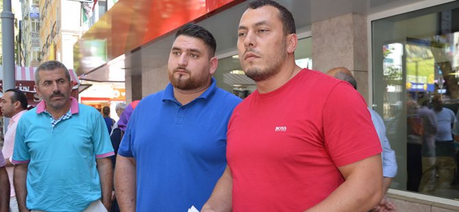 Gurbetçilerden Türk lirasına destek