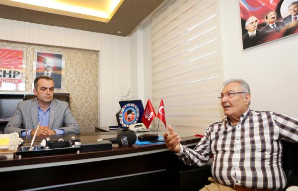 Baykal: AKP koalisyon için sancı çekecek